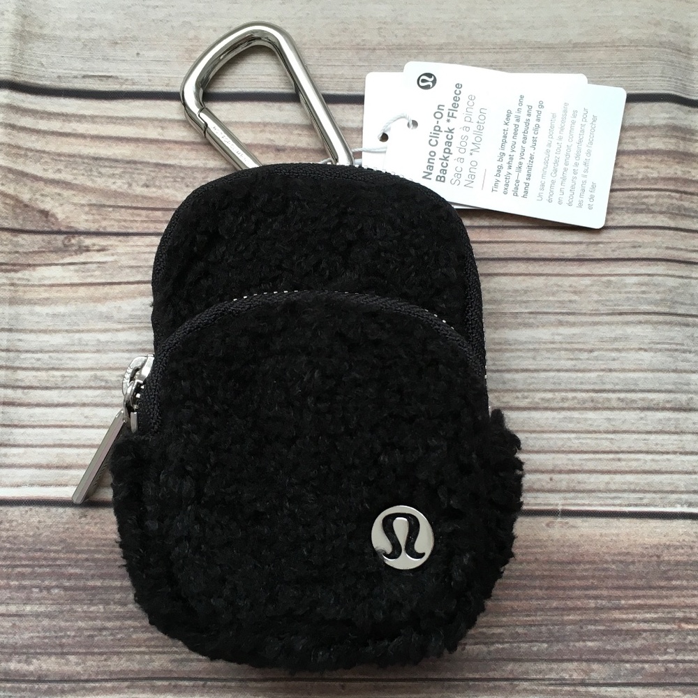 NWT Lululemon Fleece Nano Clip On Backpack in Black